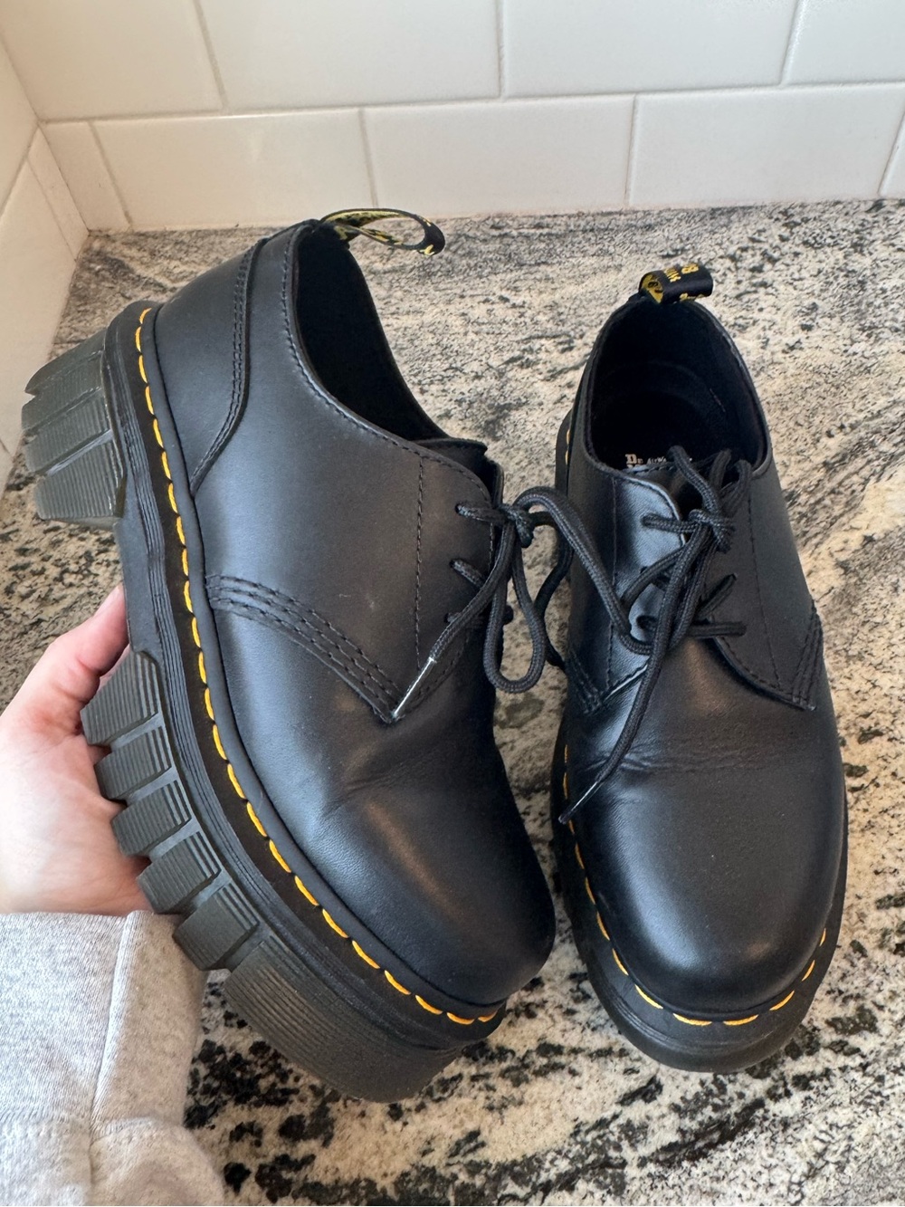 Dr. Martens Audrick 3-Eye Shoe Black. L 8. EUC.